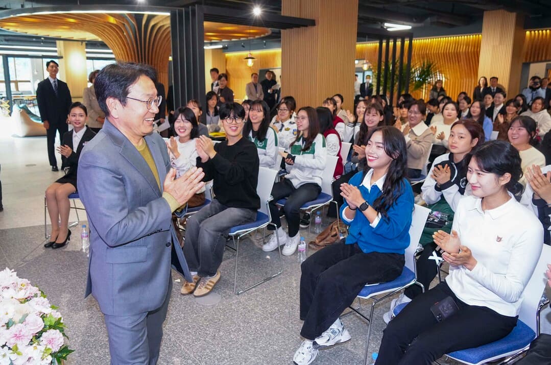 [포토] 강기정 광주시장, 광주여자대학교 찾아 '청춘이 묻고, 시장이 답한다' 현장대화
