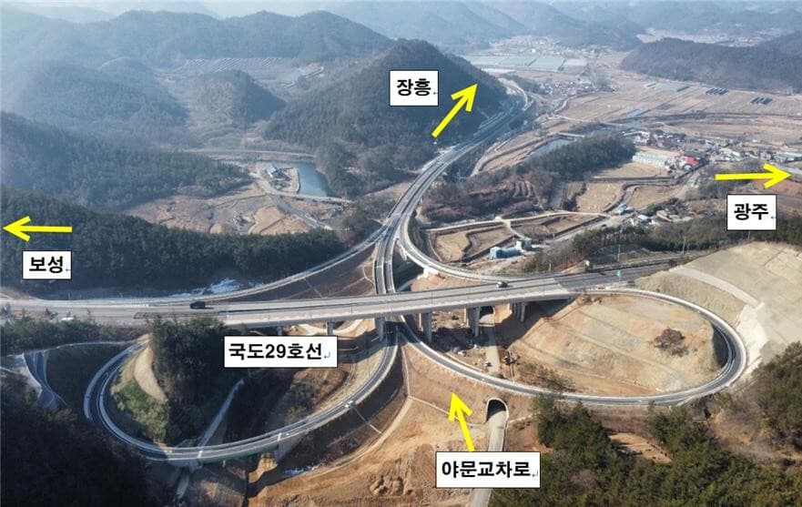 전남 장흥서 광주 가는 길 편해졌다…장흥~화순 4차선 21일 개통