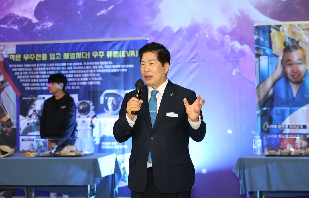 [포토] 공영민 고흥군수, 제15회 고흥우주항공축제 개막식 참석